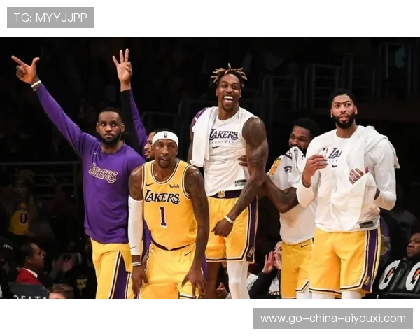 詹姆斯中投破网，湖人将胜利收入囊中